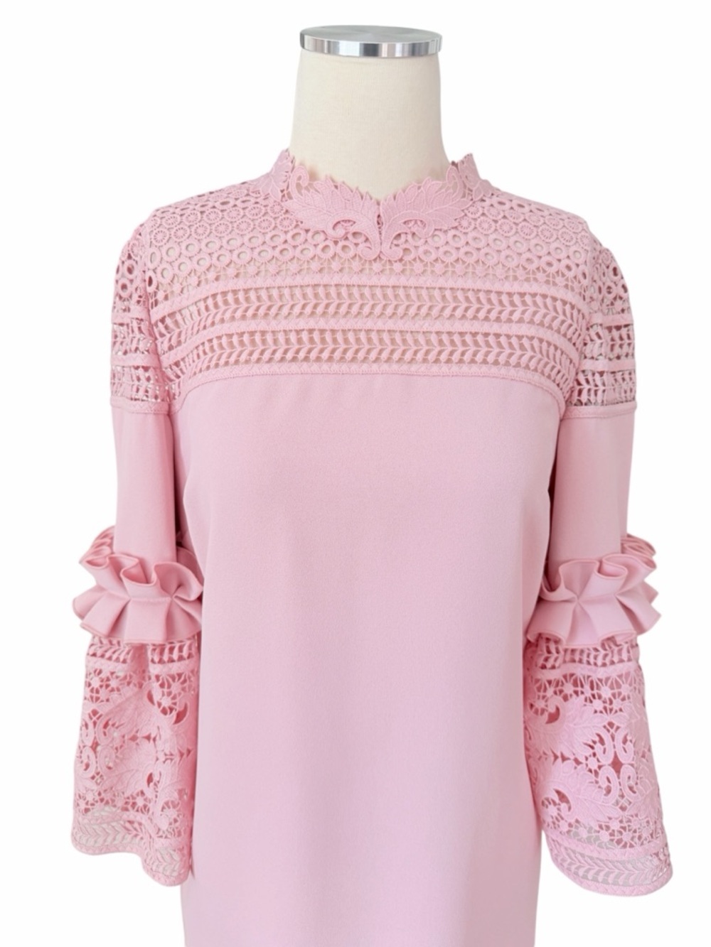 Ted Baker Soft Pink Lace-Yoke Bell-Sleeve Shift Dress Sz 6 (TB 2) - Picture 8 of 17